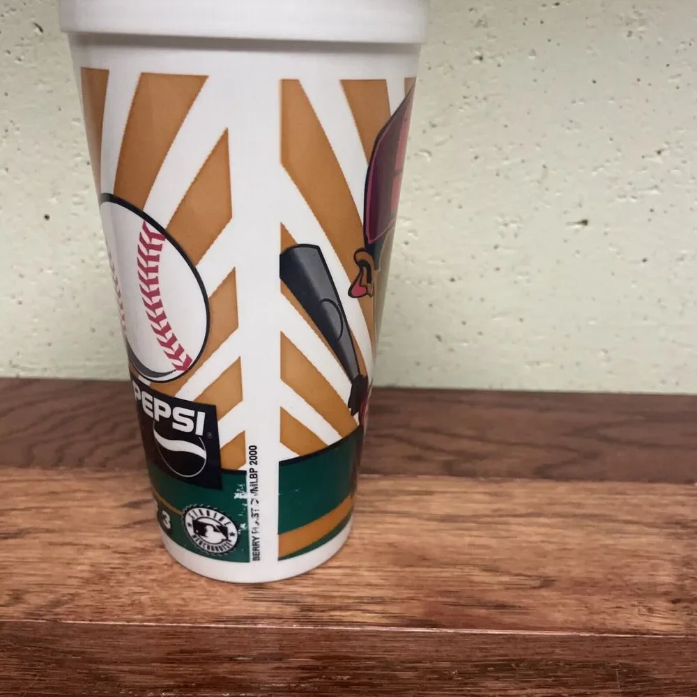 Ken Griffey Jr Cup Cincinnati Reds Plastic Cup MLB 2000 Collector